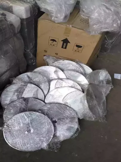 replaceable cutting blades for vegetable cutter